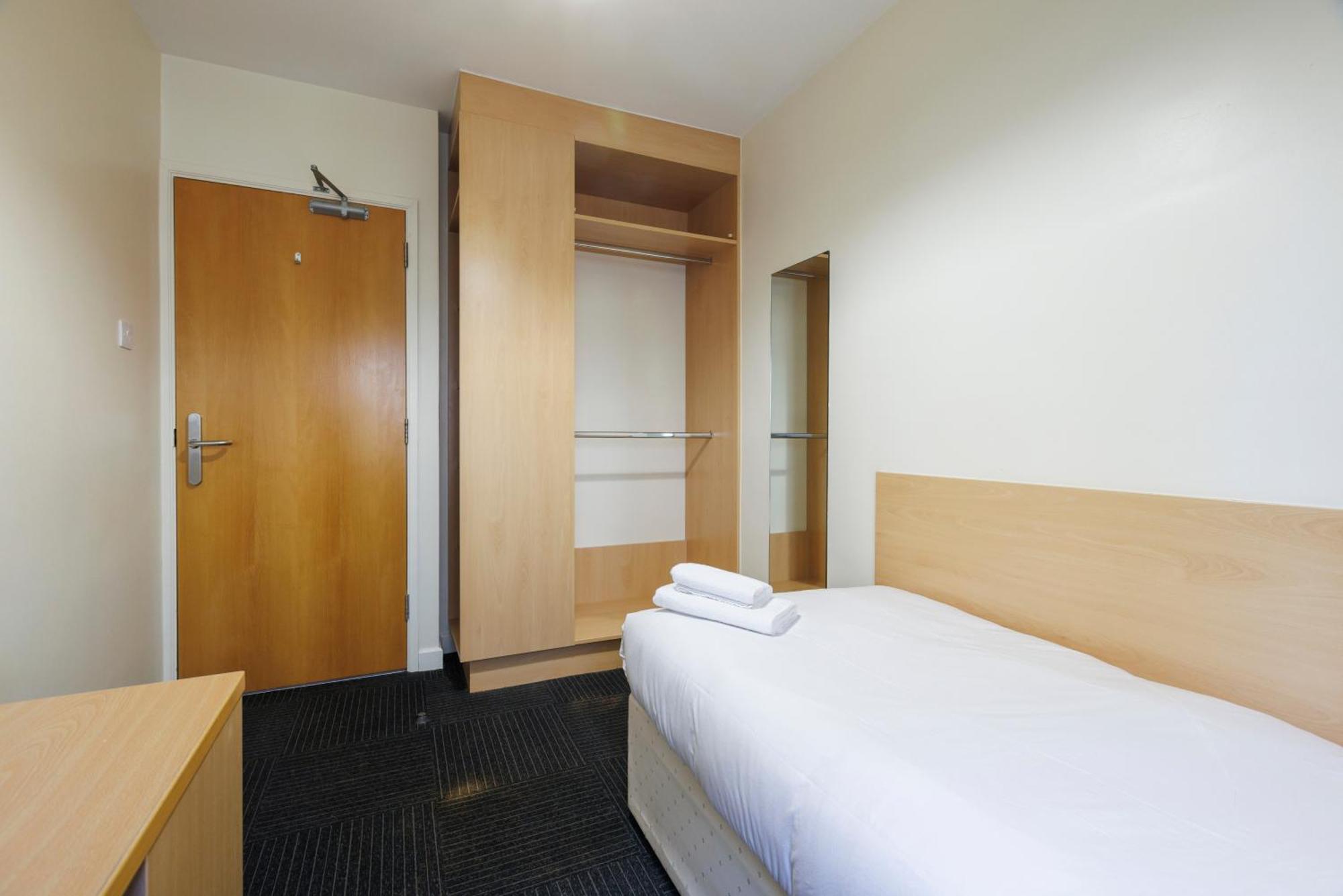 Ucd Campus Accommodation Dublin Bagian luar foto